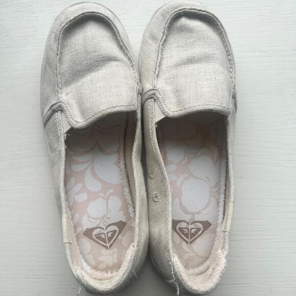 Cream roxy slip on shoes size 8 women's EUC - Picture 1 of 3